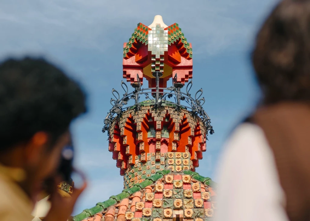 Musa arrives in Europe