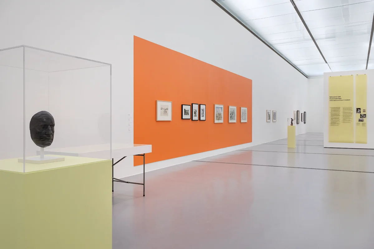 The orange wall in the Pechstein exhibition at the Lentos Kunstmuseum Linz